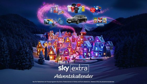 SkyExtra_ChristmasCampaign_2025_2_Keyart_1360x765_2_DE